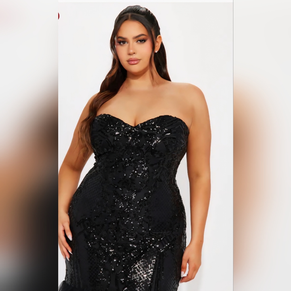 Fashion Nova Black Strapless Dress - Picture 2 of 6